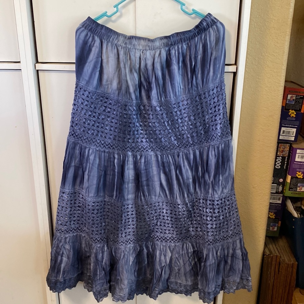 Tie die and lace